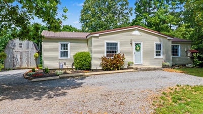 /international/us/15091-n-madisonville-road-crofton-ky-110108749933/