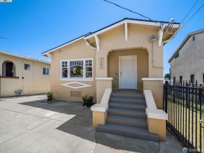 /international/us/1747-e-22nd-street-oakland-ca-110101872878/