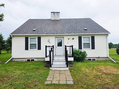 /international/us/307-w-park-ave-flandreau-sd-110108879866/