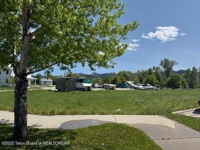 /international/us/tba-village-way-victor-id-110099912513/