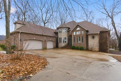 /international/us/3307-n-10th-street-ozark-mo-110107980932/