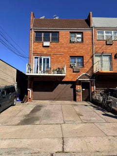 /international/us/5907-59th-drive-maspeth-ny-110107718252/