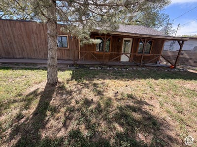 /international/us/2141-e-7400-s-south-weber-ut-110108693844/