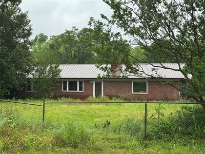 /international/us/1792-holly-creek-road-broken-bow-ok-110100995179/