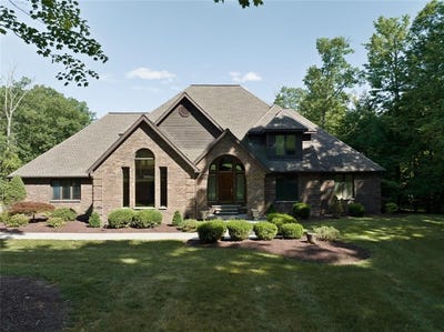 /international/us/1308-robinson-hill-road-endicott-ny-110101114376/?lang=en