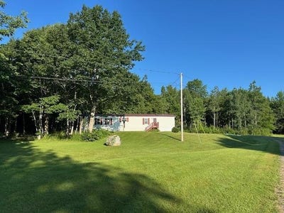 /international/us/493-townhouse-road-kenduskeag-me-110101038258/?lang=en