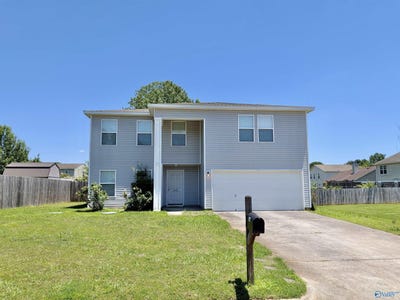 /international/us/105-bayside-lane-toney-al-110108491605/