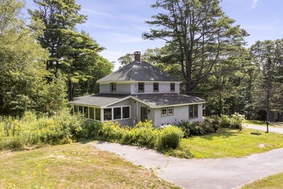 /international/us/74-76-bay-street-boothbay-harbor-me-110107402033/