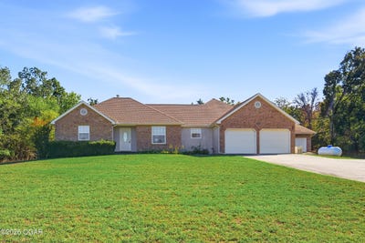 /international/us/10941-holly-road-neosho-mo-110120510913/