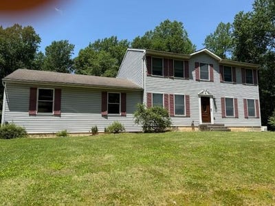 /international/us/9155-n-loop-road-slatington-pa-110100510936/
