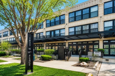 /international/us/1033-w-14th-place-chicago-il-110107845092/