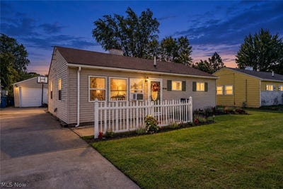 /international/us/4405-norfolk-avenue-lorain-oh-110110220024/
