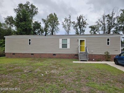 /international/us/1556-village-road-ne-leland-nc-110110309147/