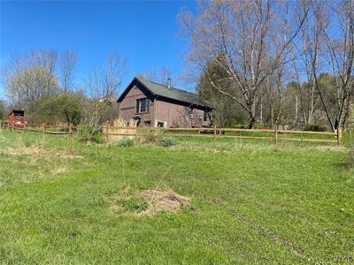 /international/us/7309-tibbetts-hill-road-belfast-ny-110107787748/