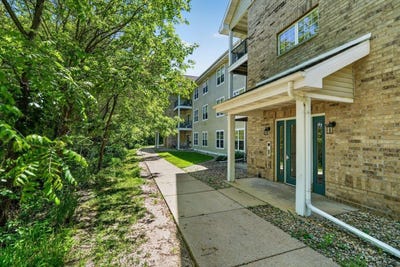 /international/us/203-kearney-way-waunakee-wi-110107259771/