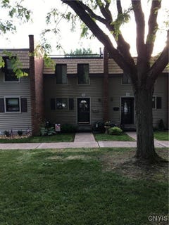 /international/us/90-chestnut-new-hartford-ny-110100617332/
