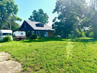 /international/us/508-b-street-golden-city-mo-110100628043/