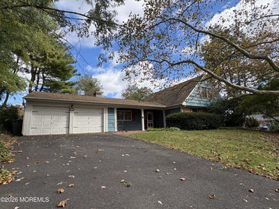 /international/us/14-stratford-drive-old-bridge-nj-110120551919/