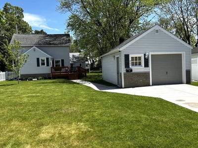 /international/us/907-n-3rd-avenue-wausau-wi-110108140963/