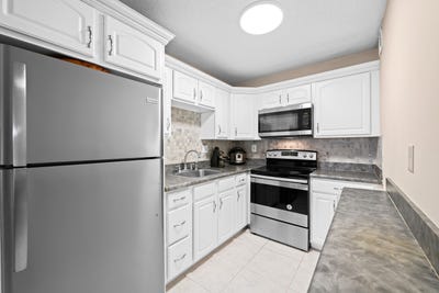 /international/us/5180-e-sabal-palm-boulevard-tamarac-fl-110106444966/