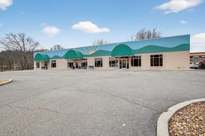 /international/us/929-n-main-marion-va-110104304873/