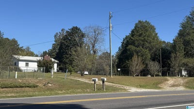 /international/us/6261-highway-144-ragland-al-110102982746/