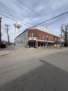 /international/us/105-107-richmond-street-lancaster-ky-110106075661/