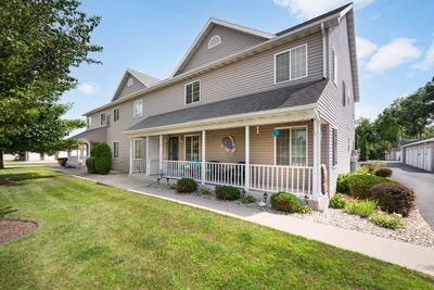 /international/us/55-stark-st-williams-bay-wi-110101449578/