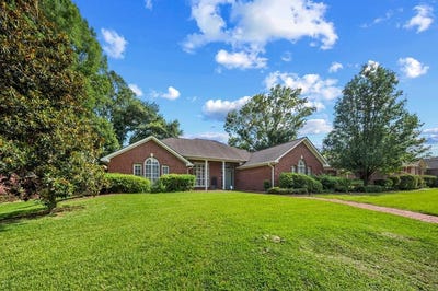 /international/us/624-oakview-drive-nacogdoches-tx-110109054250/