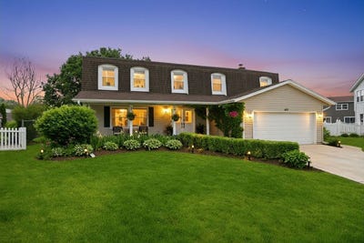/international/us/877-n-dovington-drive-hoffman-estates-il-110108344644/