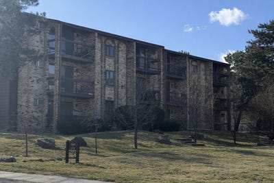 /international/us/15834-orlan-brook-drive-orland-park-il-110106345027/
