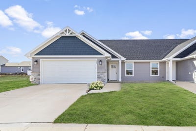 /international/us/357-lilac-lane-stoughton-wi-110100772234/