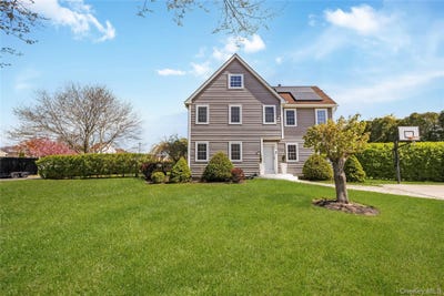 /international/us/56-arrowhead-avenue-riverhead-ny-110107778846/