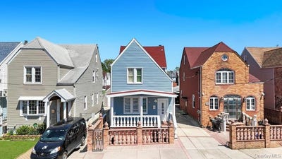 /international/us/9411-210th-street-queens-village-ny-110107803880/