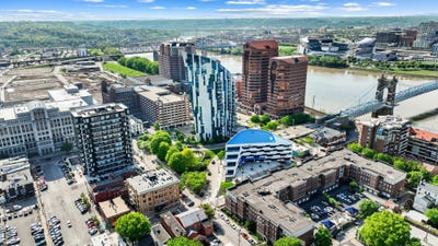 /international/us/1-roebling-way-covington-ky-110107688772/