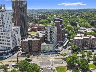 /international/us/124-28-queens-blvd-kew-gardens-ny-110100986954/