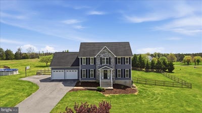 /international/us/554-cherry-hill-farm-drive-kearneysville-wv-110107351531/