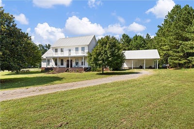 /international/us/2000-county-road-4200-clarksville-ar-110101431638/