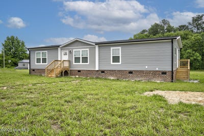 /international/us/3938-shearin-road-whitakers-nc-110099829942/