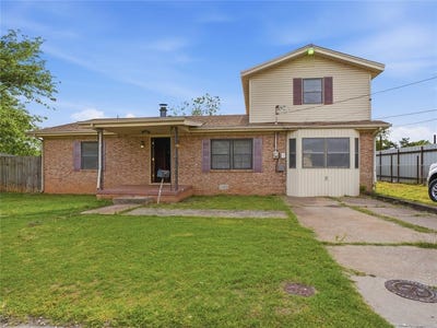 /international/us/511-n-clay-street-henrietta-tx-110107550888/