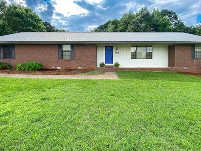 /international/us/103-twin-oaks-drive-arkadelphia-ar-110106704586/