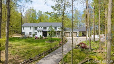 /international/us/6467-118th-avenue-fennville-mi-110107713273/