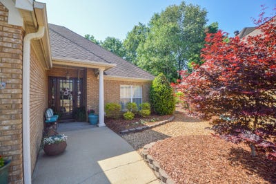 /international/us/115-chelsia-way-starkville-ms-110108391417/