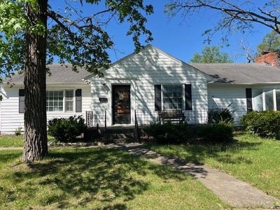 /international/us/710-bridge-street-sweet-springs-mo-110108032010/
