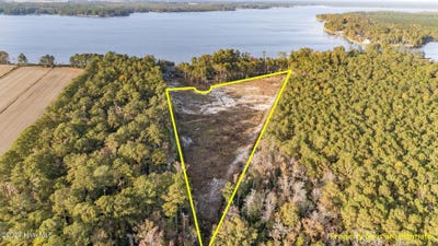 /international/us/627-bay-shores-road-merritt-nc-110095418511/