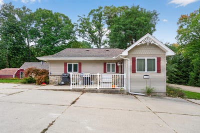 /international/us/1628-mull-road-tipton-mi-110120138817/