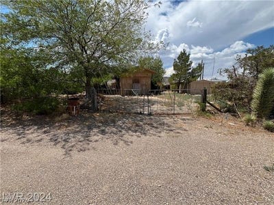 /international/us/1001-n-main-street-goldfield-nv-110119453162/