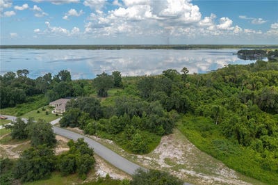 /international/us/9041-9049-s-bay-drive-haines-city-fl-110101396709/?lang=zh-cn