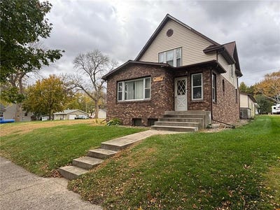 /international/us/219-s-9th-street-montevideo-mn-110103354597/