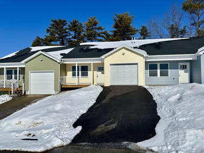 /international/us/29-village-circle-augusta-me-110106024895/